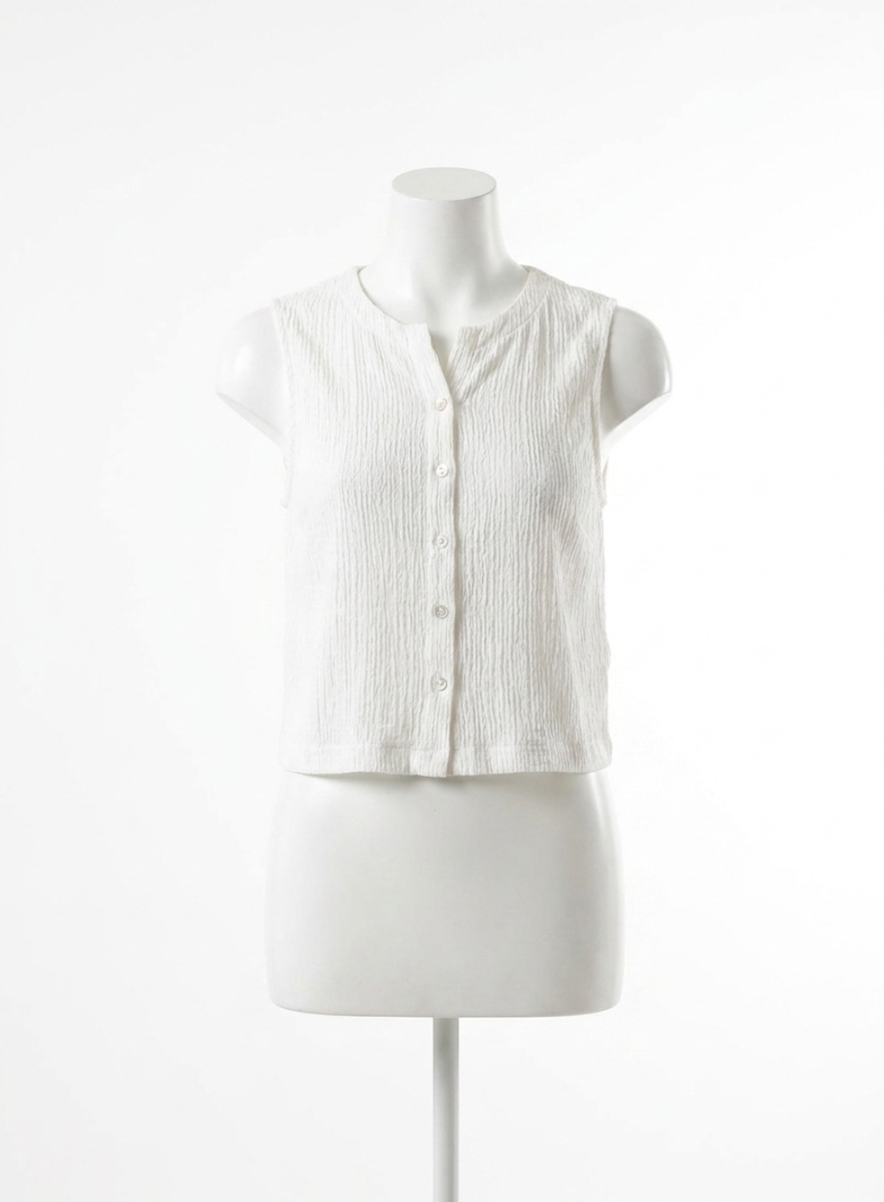 NEW BELLA DAHL sleeveless button front top in white
